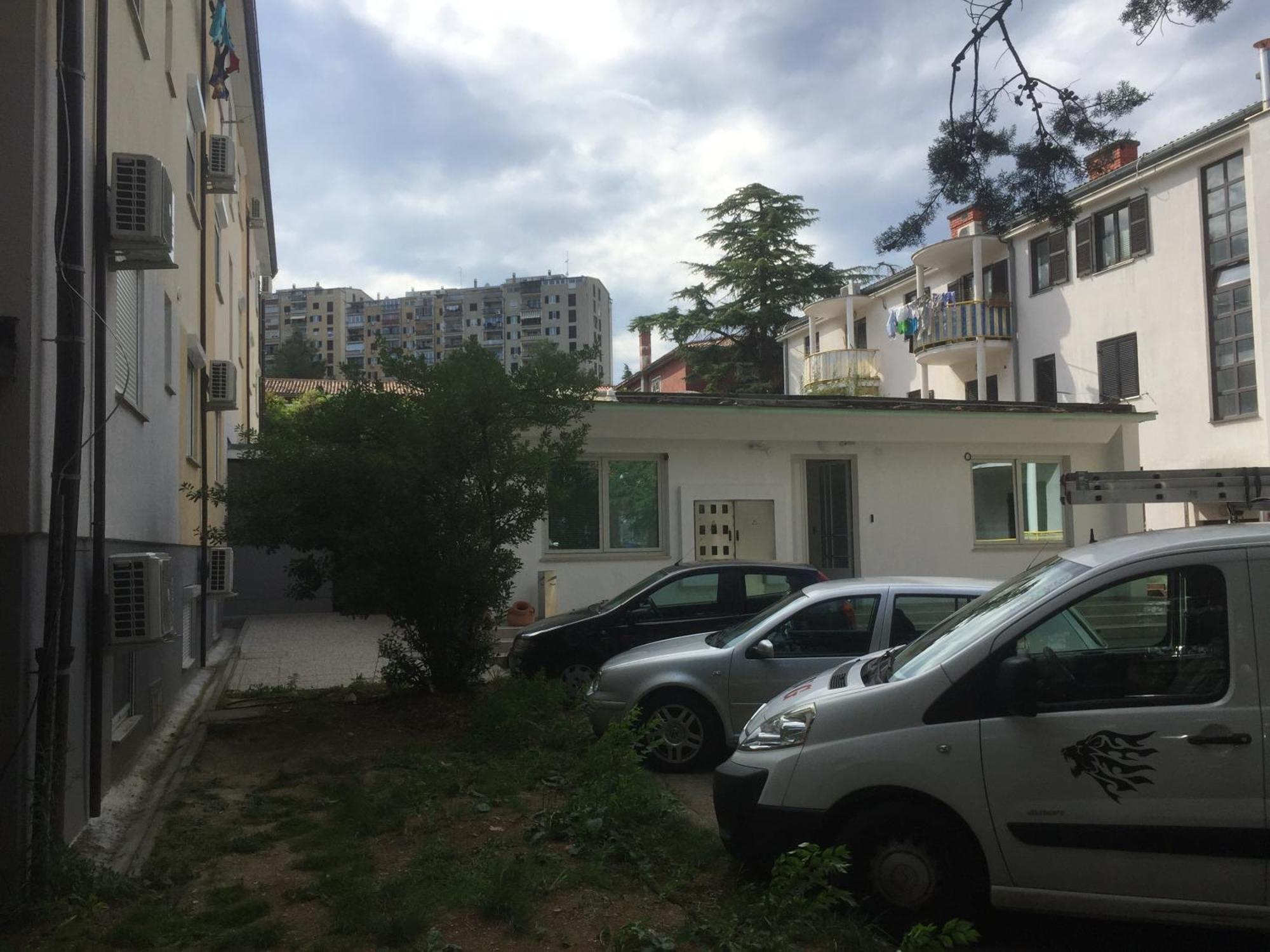 Apartments Colors Of Koper Where The Sea Is Near By Room photo